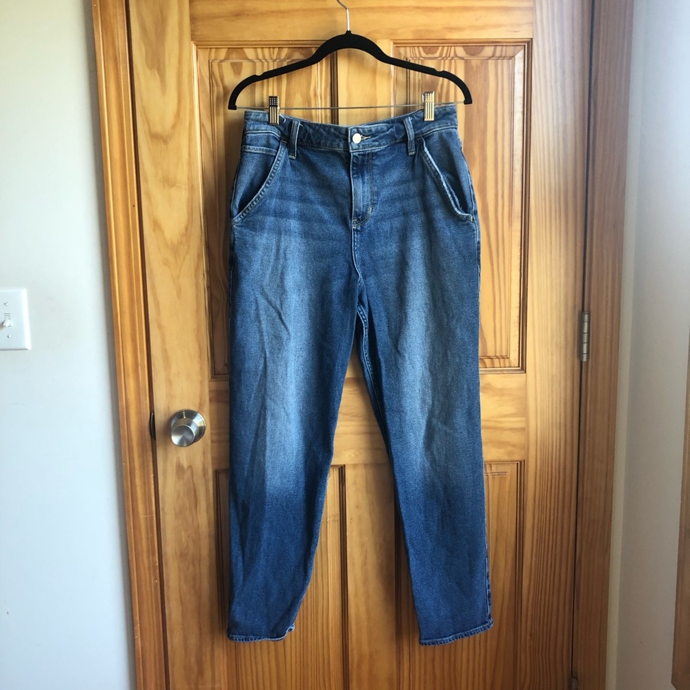 Cute Hollister Ultra High Rise Mom Jean